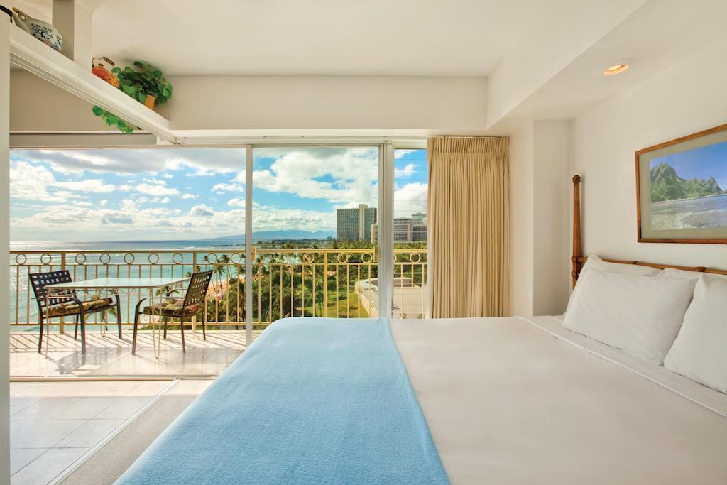 Castle Waikiki Shore Honolulu Extérieur photo