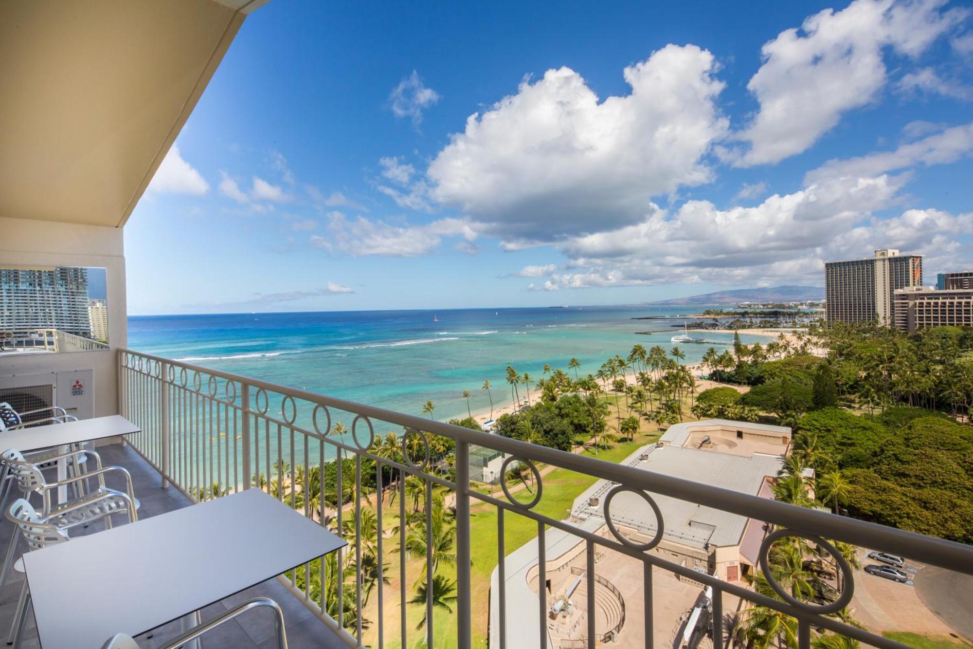 Castle Waikiki Shore Honolulu Extérieur photo