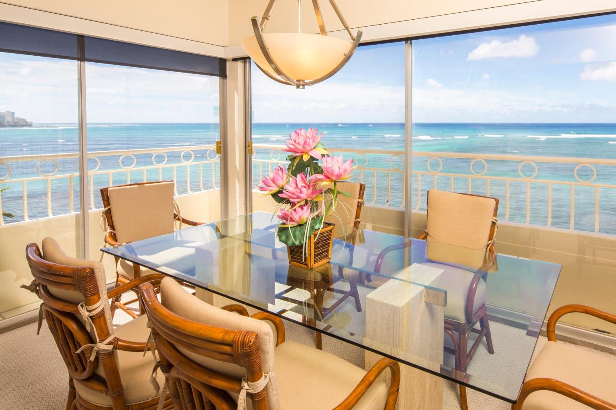 Castle Waikiki Shore Honolulu Extérieur photo