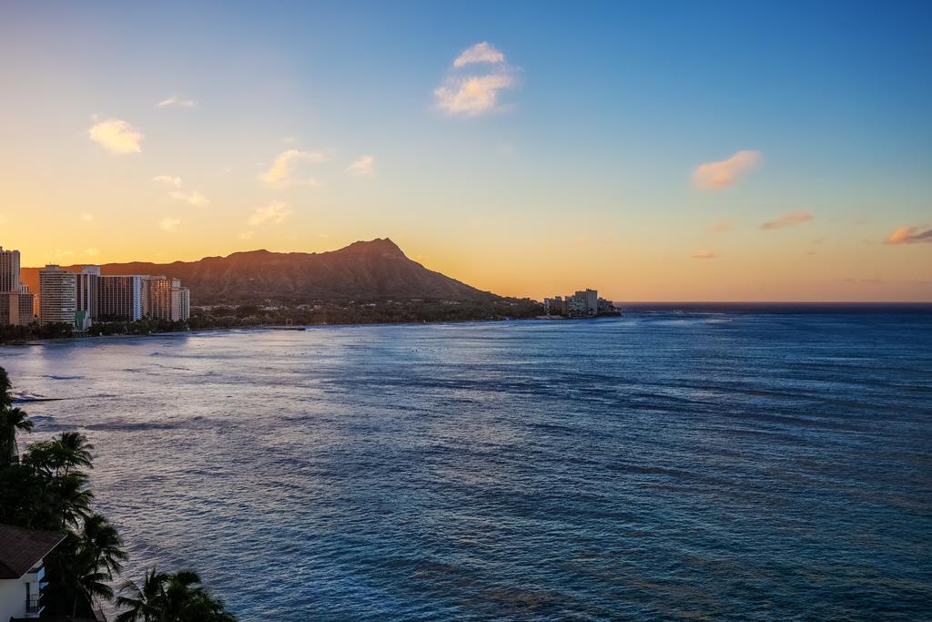 Castle Waikiki Shore Honolulu Extérieur photo