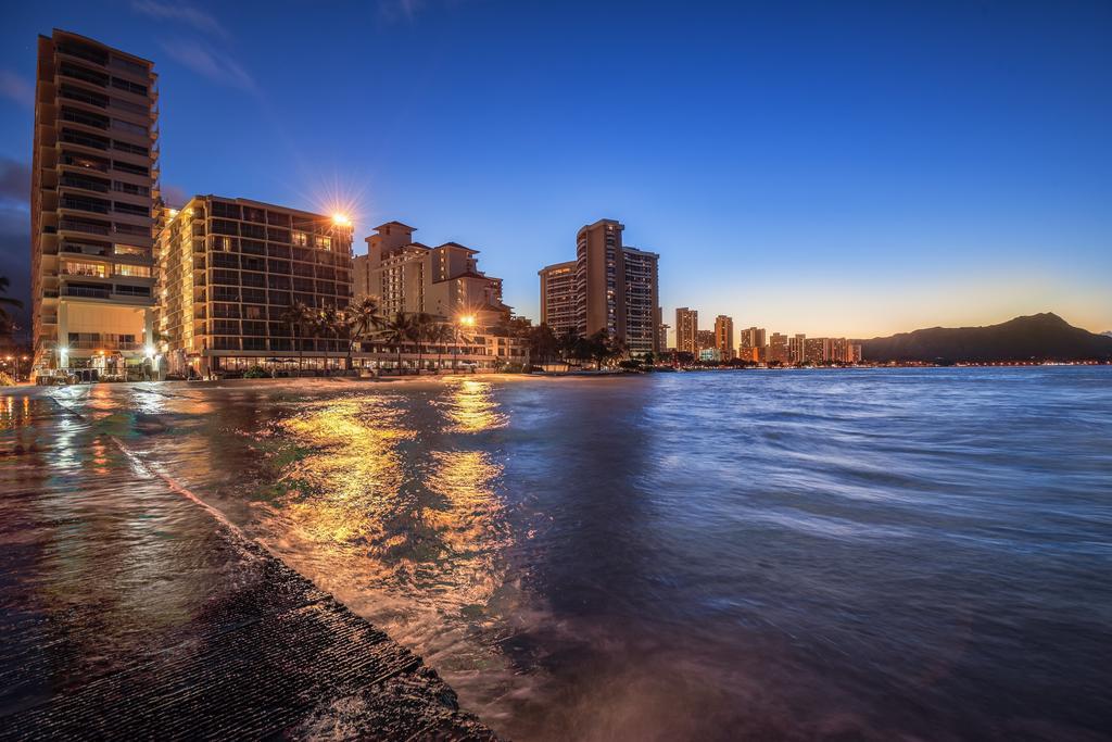 Castle Waikiki Shore Honolulu Extérieur photo