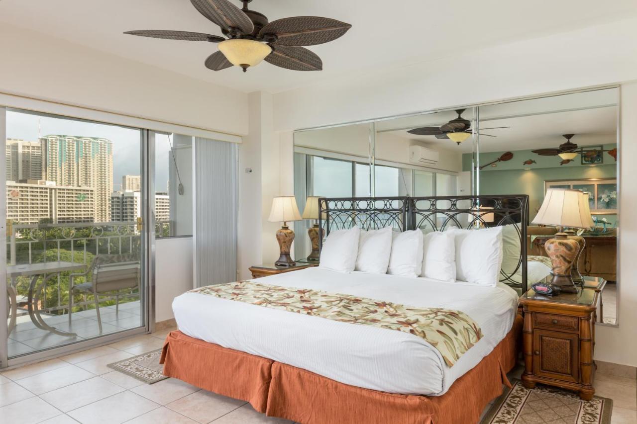 Castle Waikiki Shore Honolulu Extérieur photo